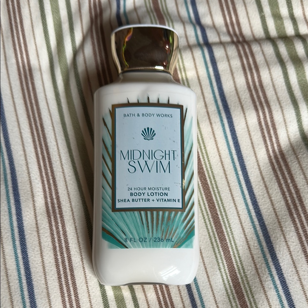 Bath & Body Works Midnight Swim Body Lotion